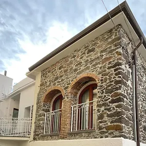Sa Troppa De Sos Chentu Maison d'hôtes
