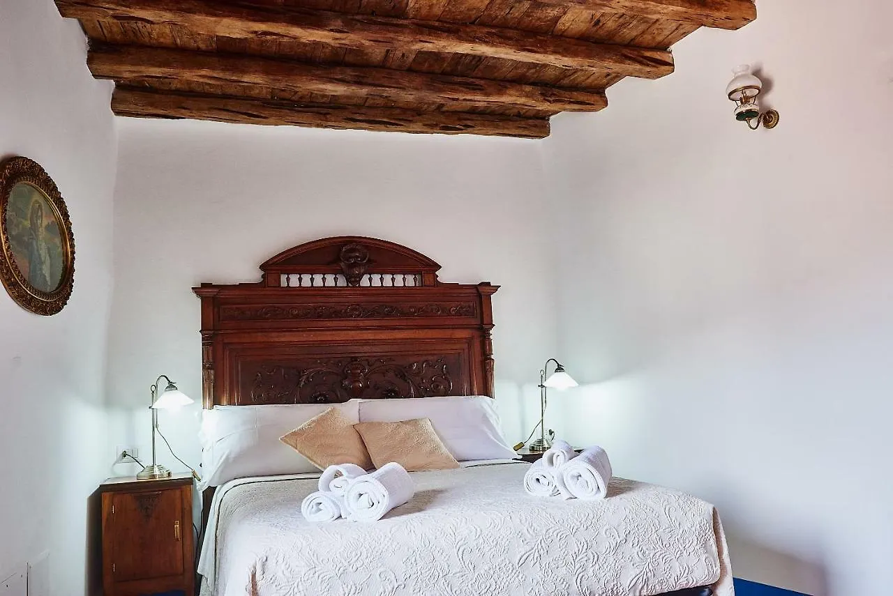 Pensión Hotel La casa del Balivo Dorgali Italia
